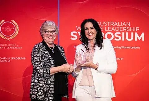 Rochelle-receiving-Award-